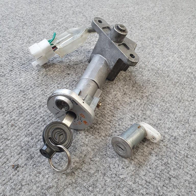 Contactslotset Sym Mio 50 ORIGINEEL Contactslot set, Verzenden, Gebruikt, Overige typen, SYM