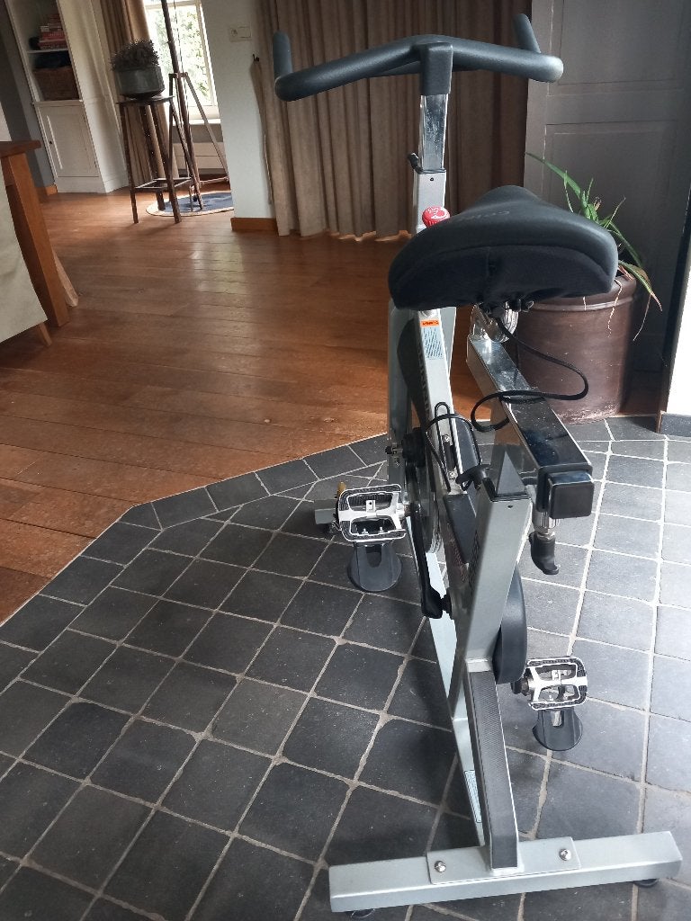 Star Trac Spinner Pro spinningfiets / 100 euro, Ophalen, Zo goed als nieuw, Spinningfiets