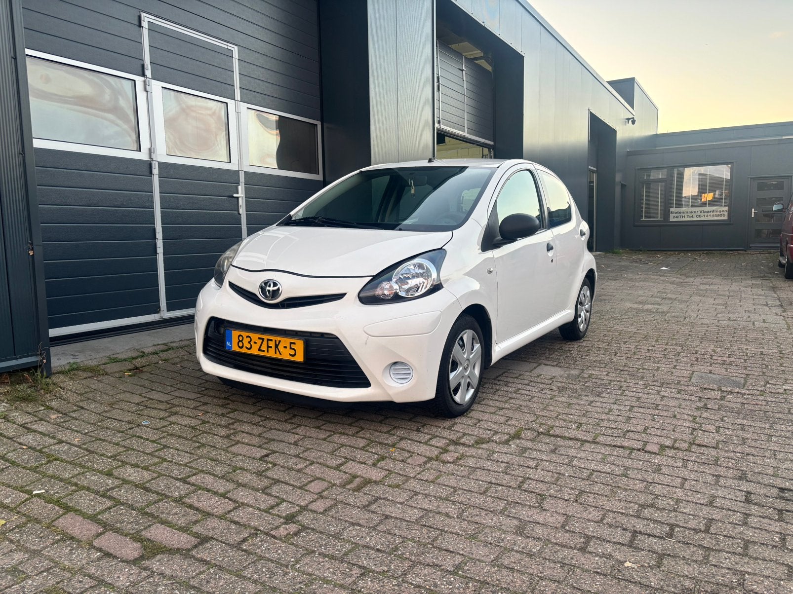 Toyota Aygo 1.0 2012| APK| AIRCO|NAP| ELRAMEN|Armsteun, Voorwielaandrijving, 4 stoelen, Origineel Nederlands, Bedrijf