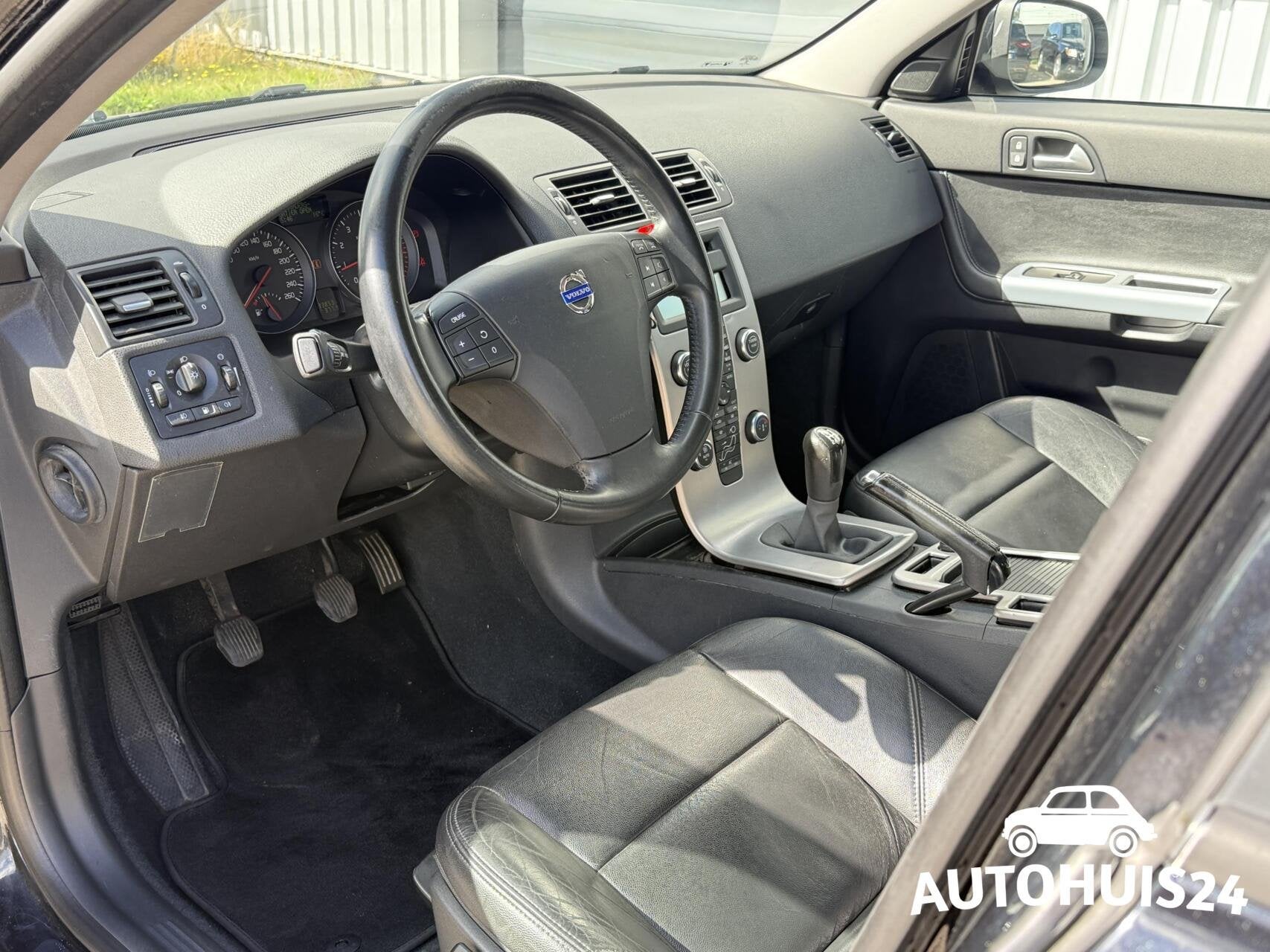 Volvo V50 1.8 Edition II 2009 LEDER APK-2027 17"velgen, Auto's, Voorwielaandrijving, 125 pk, Gebruikt, Zwart