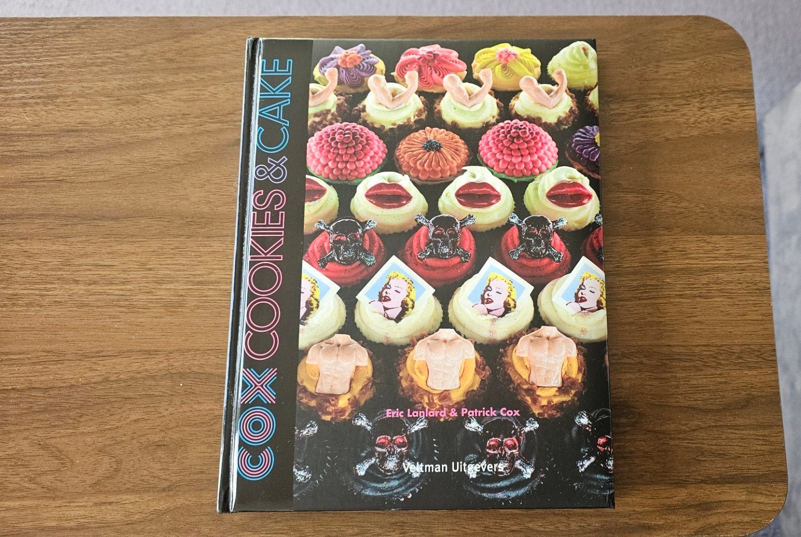 Cox Cookies & Cake kookboek - Eric Lanlard & Patrick Cox, Taart, Gebak en Desserts, Ophalen of Verzenden, Zo goed als nieuw, Eric Lanlard & Patrick Cox