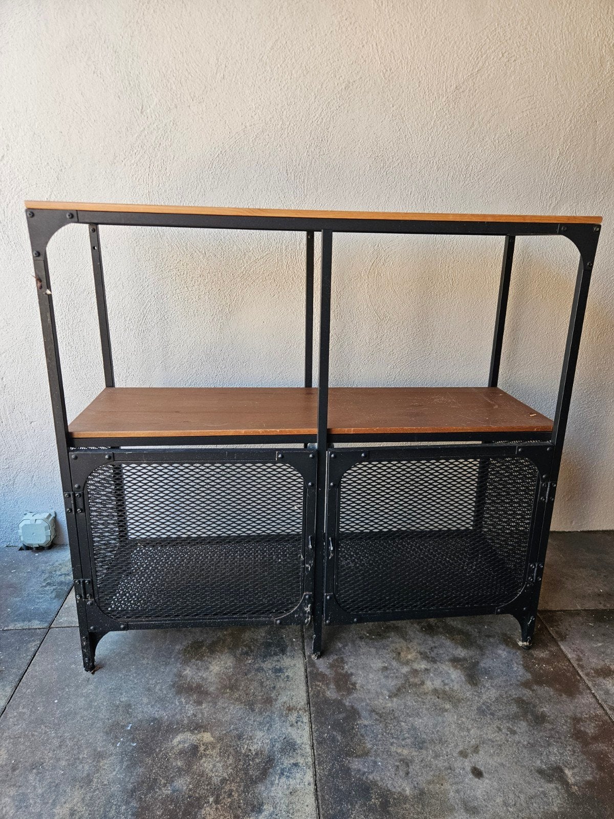 leuk staal met houten kastje, Ophalen, Gebruikt