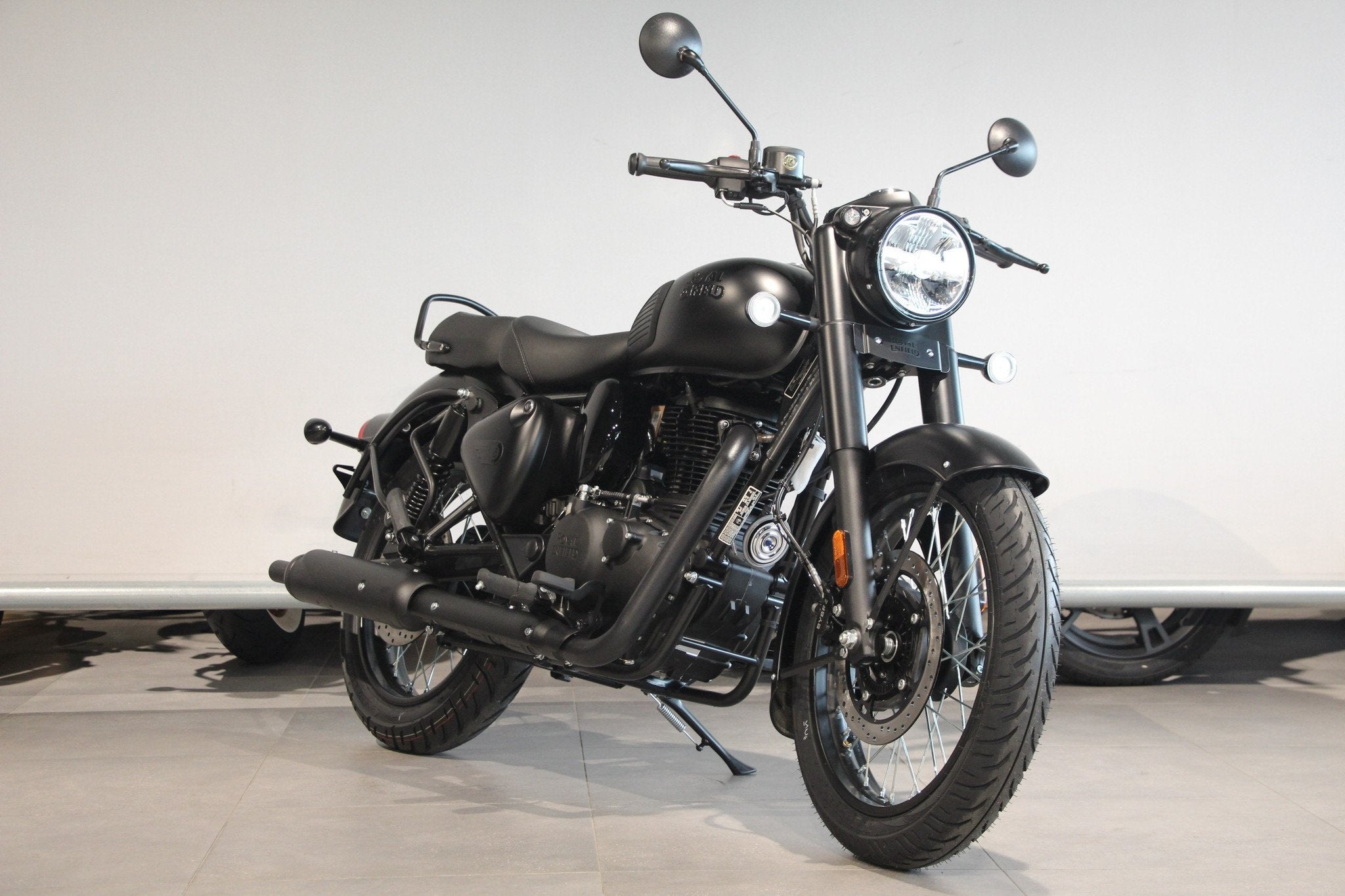 Royal-Enfield CLASSIC 350 (bj 2026), Motoren, Lorentzlaan 14
3401 MX  IJSSELSTEIN UT, Bedrijf, Overig, Info@motomondo.com