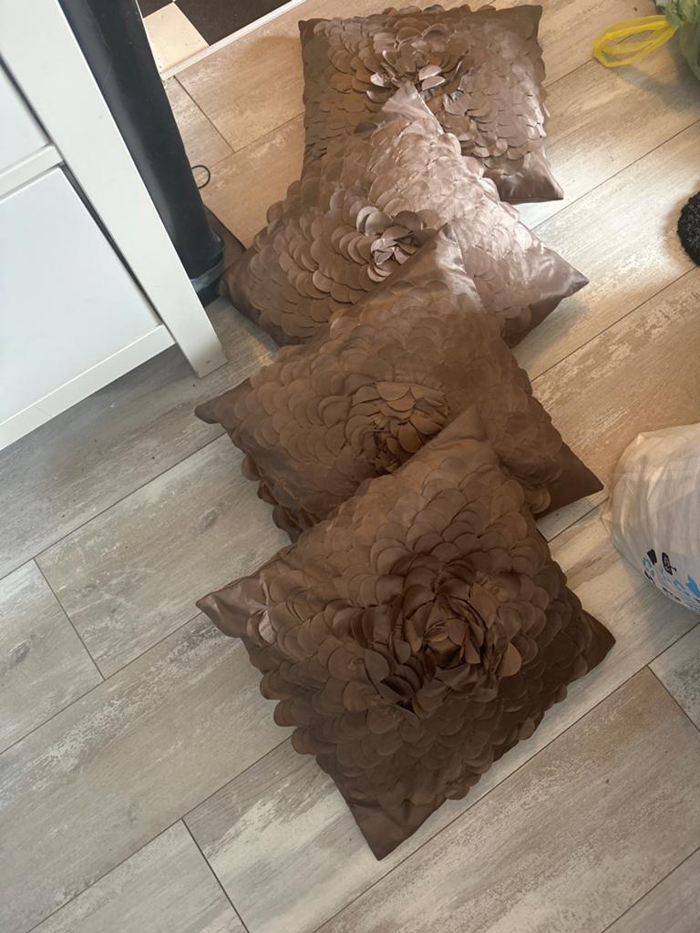 Set van 4 bruine decoratieve kussens met bloemmotief, Ophalen, Zo goed als nieuw, Bruin, Vierkant