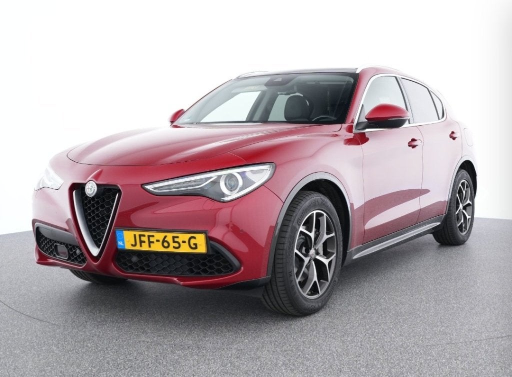 Alfa Stelvio 280pk AWD 2020 Pano - RossoCompet.- Standkachel, Auto's, Alfa Romeo, Automaat, 1995 cc, Zwart, 4 cilinders