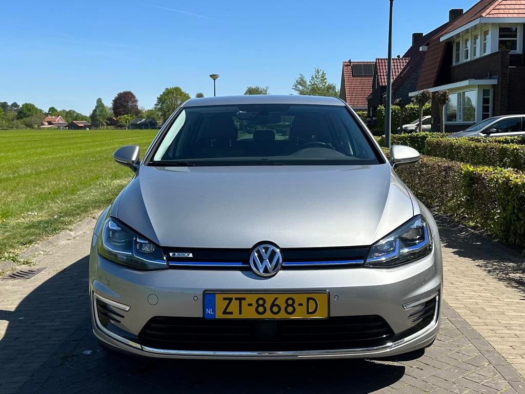 Volkswagen e-Golf excl leder interieur, Virtuele Cockpit, Auto's, Volkswagen, Adaptive Cruise Control, 136 pk, Origineel Nederlands