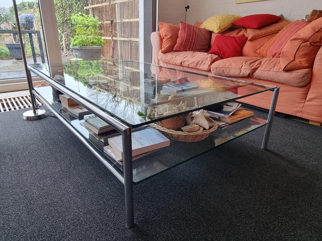 In goede staat, moderne glazen salontafel met RVS onderstel, Huis en Inrichting, Tafels | Salontafels, Ophalen