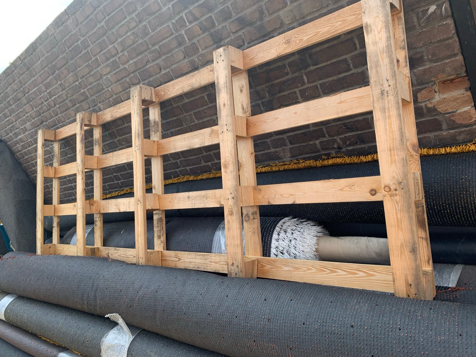 Gratis grote Houten pallet kachel hout, Tuin en Terras, Haardhout, Minder dan 3 m³, Ophalen