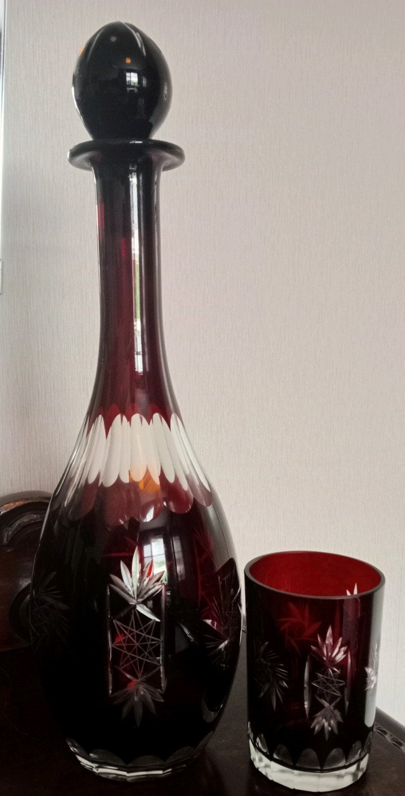 Boheemse Donker Rode Kristallen Karaf met Water Glas, Antiek en Kunst, Ophalen of Verzenden