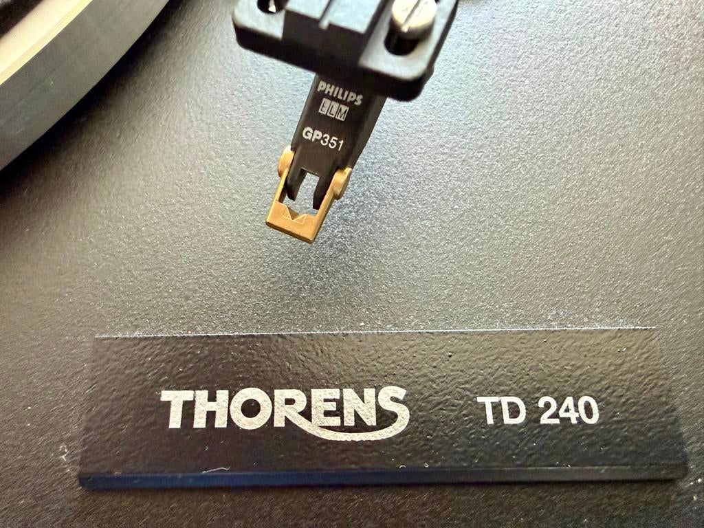 Thorens TD 240 Platenspeler met Philips GP351 element, Audio, Tv en Foto, Platenspelers, Ophalen, Automatisch, Thorens, Zo goed als nieuw