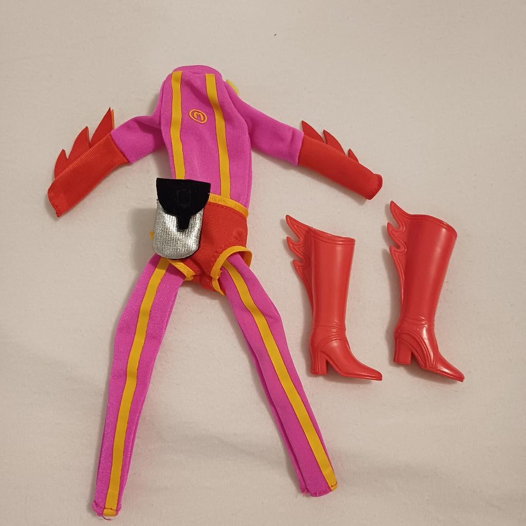 Barbie Mega Mindy outfit, Ophalen of Verzenden, Zo goed als nieuw, Kleertjes