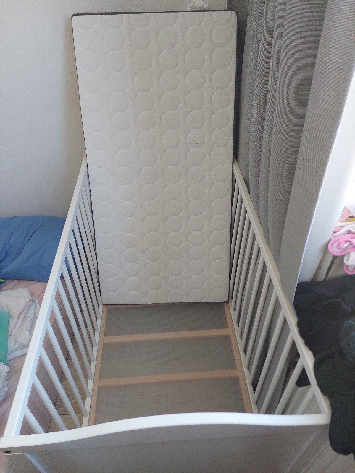IKEA Smågöra ledikant met Himlavalv matras 60x120 cm, Ophalen of Verzenden, Zo goed als nieuw, Minder dan 140 cm, Matras