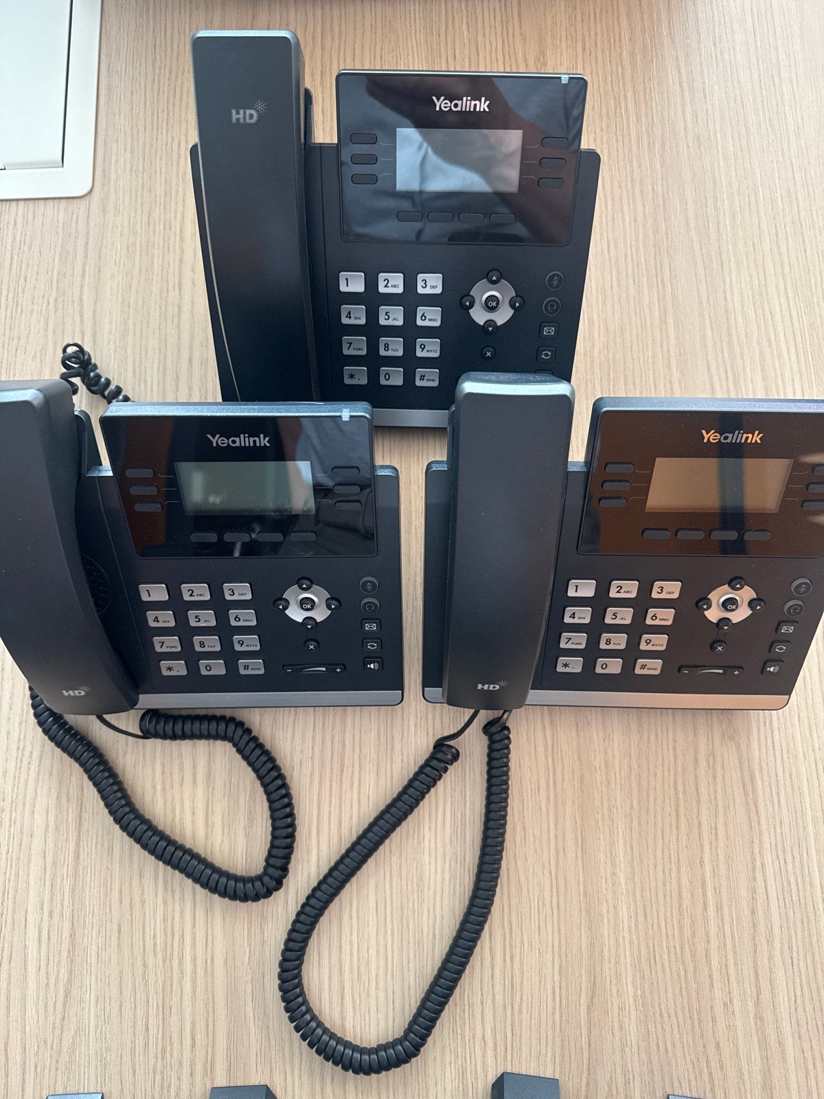 3x Yealink T42U IP Telefoontoestel - Zakelijke Communicatie, Ophalen, Gebruikt, 3 handsets