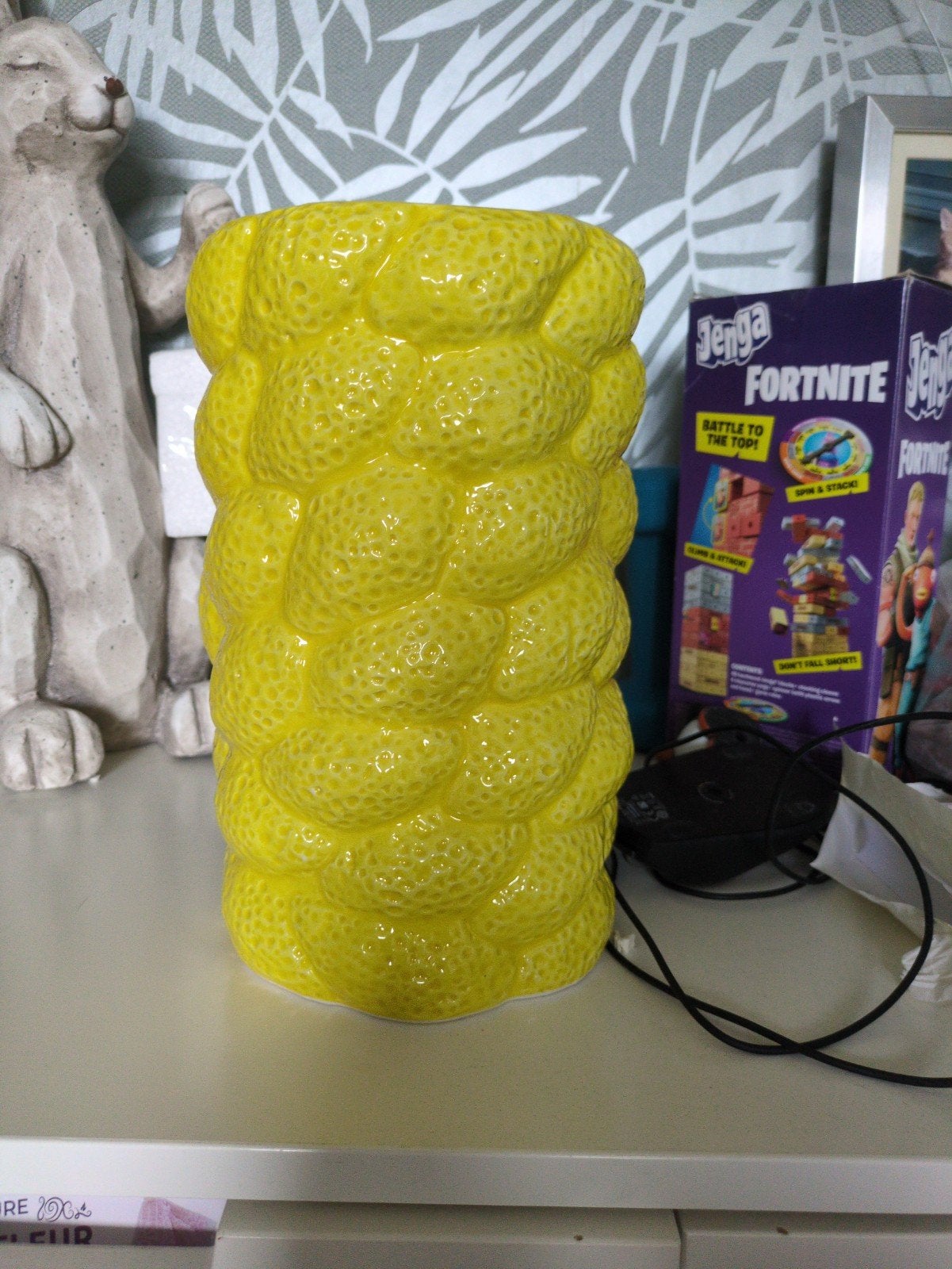 Gele keramische vaas met bubbeltextuur, 50 tot 75 cm, Geel, Aardewerk of Porselein, Ophalen of Verzenden
