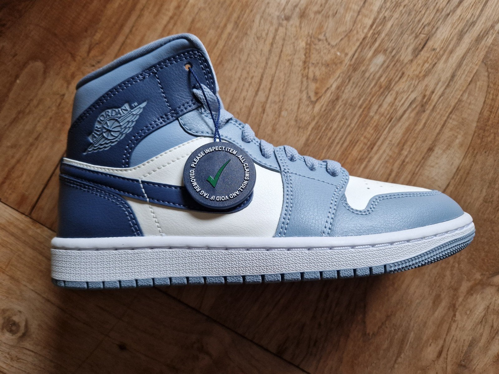 Nieuwe Nike Jordan 1 mid sneakers diffussed blue maat 37,5, Blauw, Nike Jordan, Nieuw, Ophalen of Verzenden