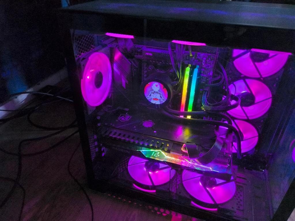 High-End Gaming PC  7800X3D, RX 7800XT, Ophalen, Gebruikt, 32 GB, Zelfgebouwde PC