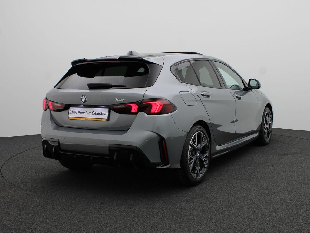 BMW 1 Serie 120 M Sportpakket Pro | Premium Pack | Stuurwiel, Auto's, BMW, Stof, Met garantie (alle), Origineel Nederlands, Bedrijf