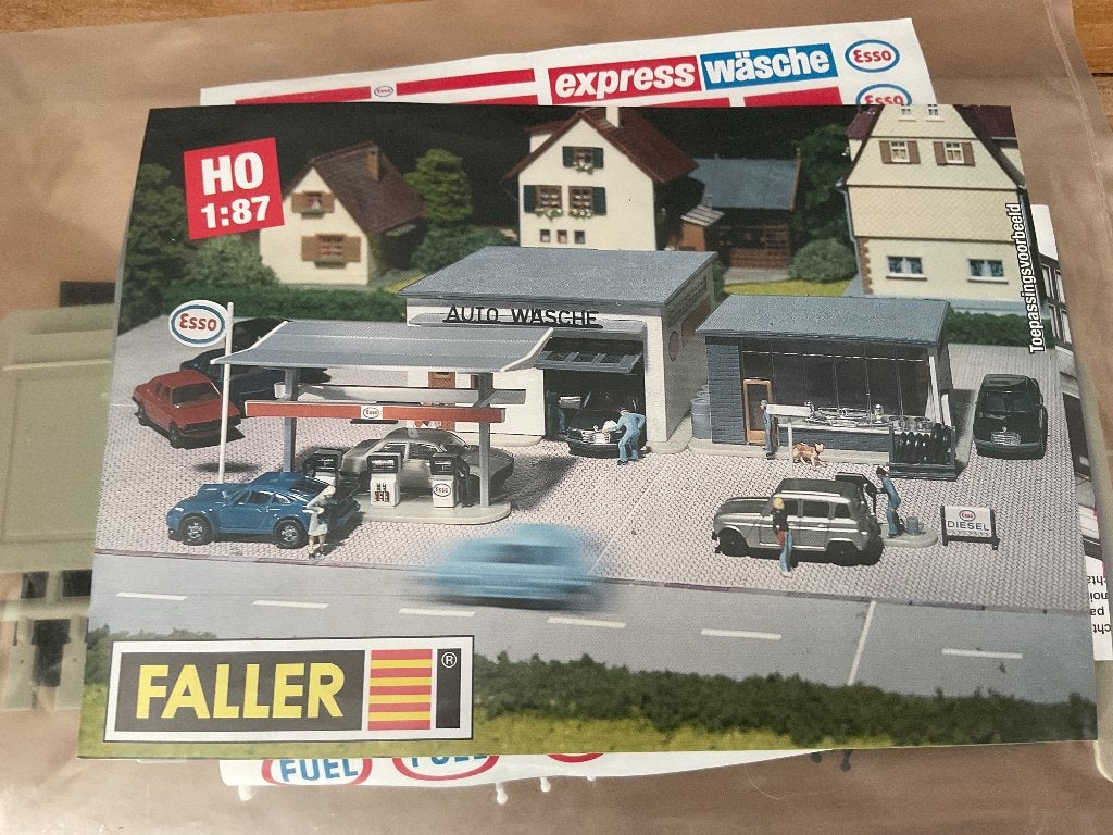 Faller tankstation met wasstraat, Overige merken, Gelijkstroom of Wisselstroom, Brug, Tunnel of Gebouw, Nieuw