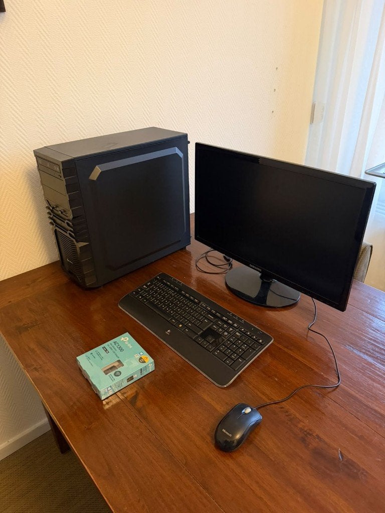 Gaming pc, Spelcomputers en Games, Ophalen, Gebruikt, Overige genres, 1 speler