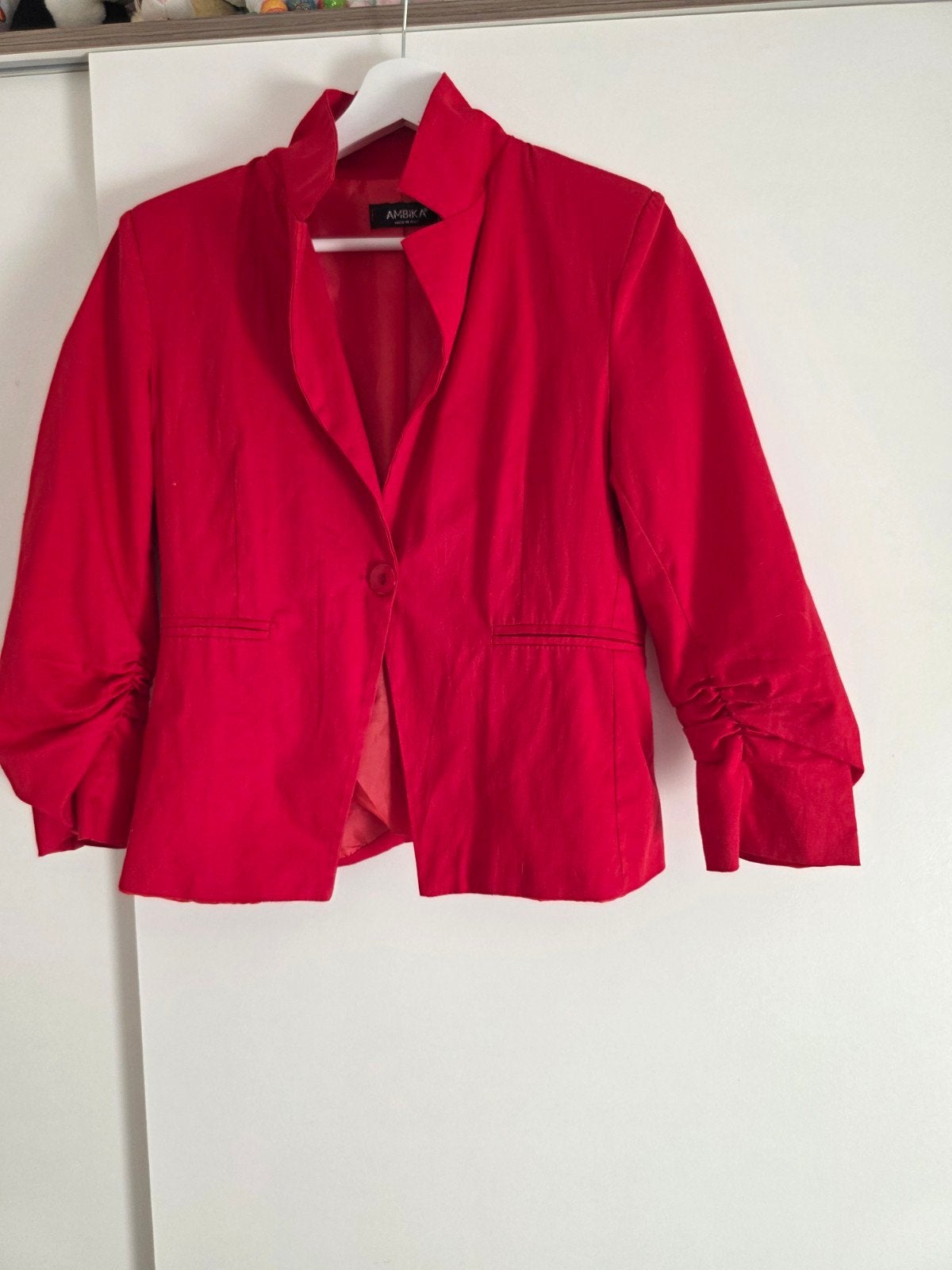 Rood Jasje van Ambika - Zo Goed als Nieuw, Maat 38/40 (M), Ophalen of Verzenden, Zo goed als nieuw, Jasje