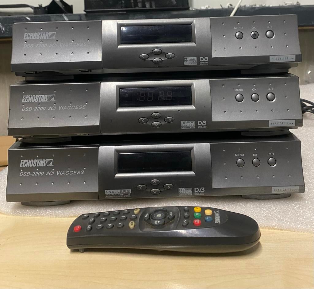 Echostar DSB-2200 2CI Viaccess Decoders met Afstandsbedienin, Ophalen of Verzenden, Gebruikt, Decoder