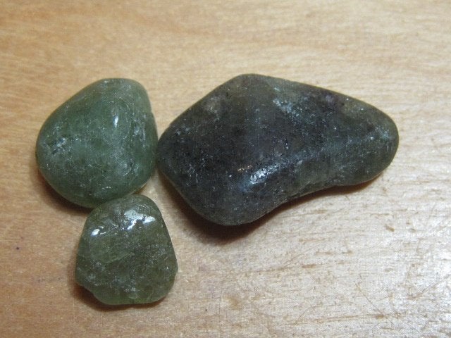 ede. 3x 3 stuks edelstenen PERIDOOT (OLIVIJN) (4), Verzenden, Nieuw