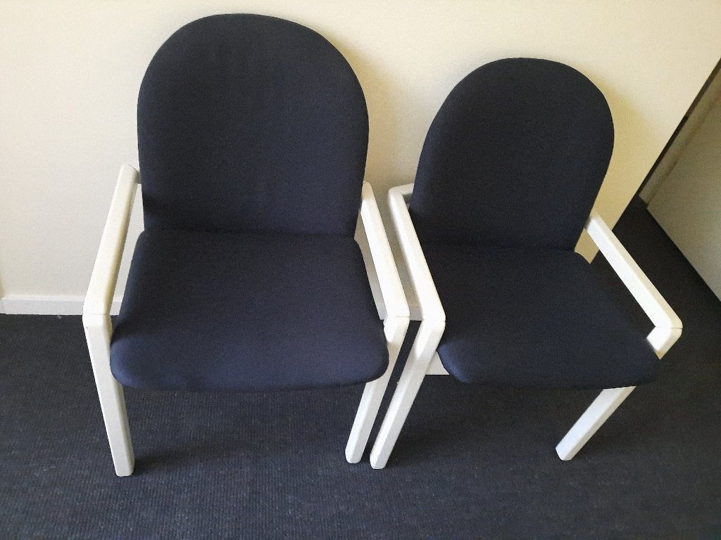 4 STEVIGE EETKAMERSTOELEN, Ophalen, Wit, Vier, Stof