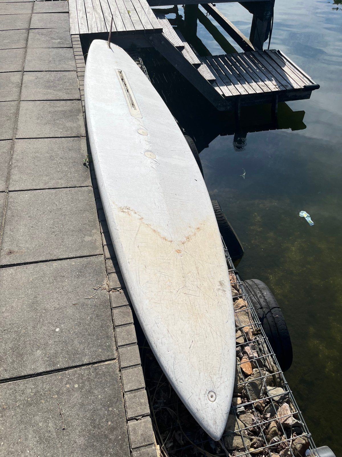 Oude surfplank, Ophalen, Gebruikt, Met vinnen