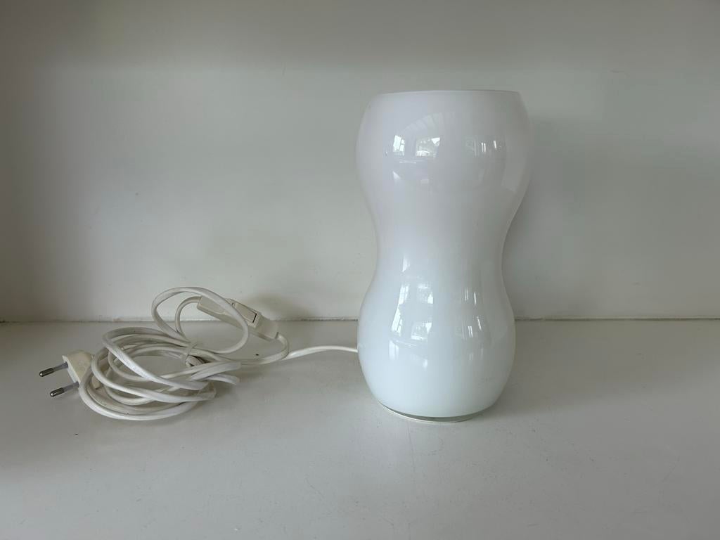 IKEA Tafellamp - Witte Glazen Slaapkamerlamp, Ophalen of Verzenden, Gebruikt, Glas, Minder dan 50 cm
