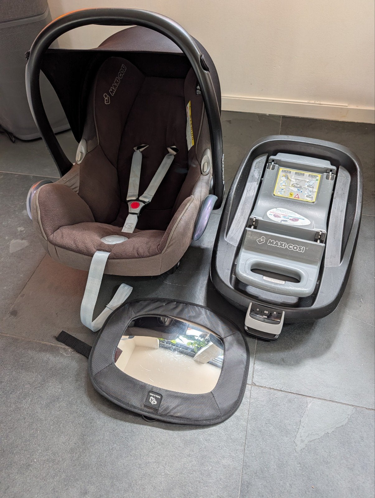 Complete set: Maxi-Cosi autostoeltje + Isofix Base, Kinderen en Baby's, Autostoeltjes, Ophalen, Gebruikt, Zijbescherming, Isofix