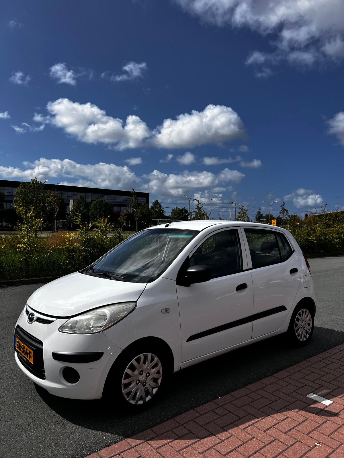 Hyundai i10 1.1 I 5DR 2009 Wit, Auto's, Voorwielaandrijving, Stof, 4 cilinders, 400 kg