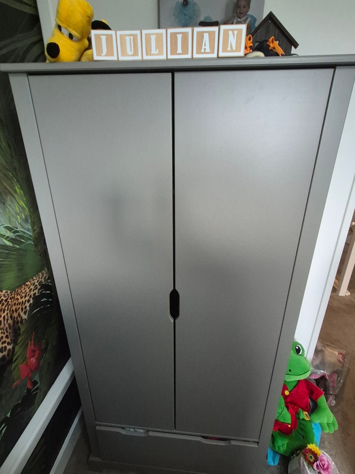 Grijze kledingkast met hangruimte en planken, Gebruikt, 50 tot 100 cm, Modern, 150 tot 200 cm
