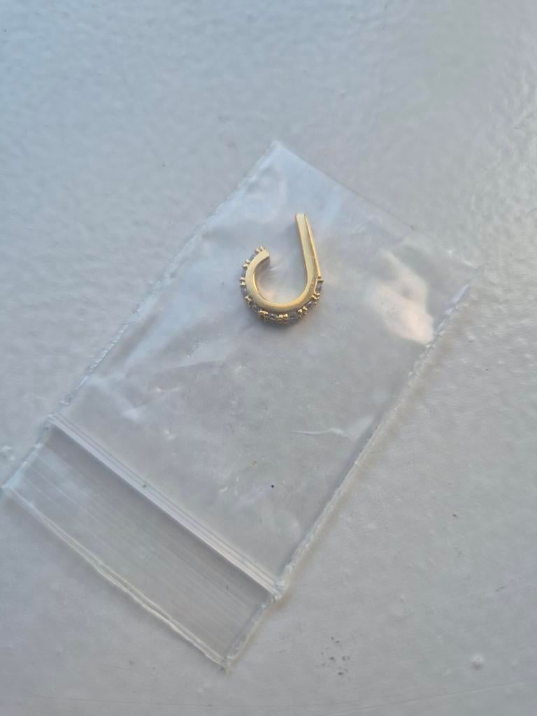 piercing met strass steentjes, Sieraden, Tassen en Uiterlijk, Piercings, Oor- of Traguspiercing, Nieuw, Ophalen of Verzenden, Goud