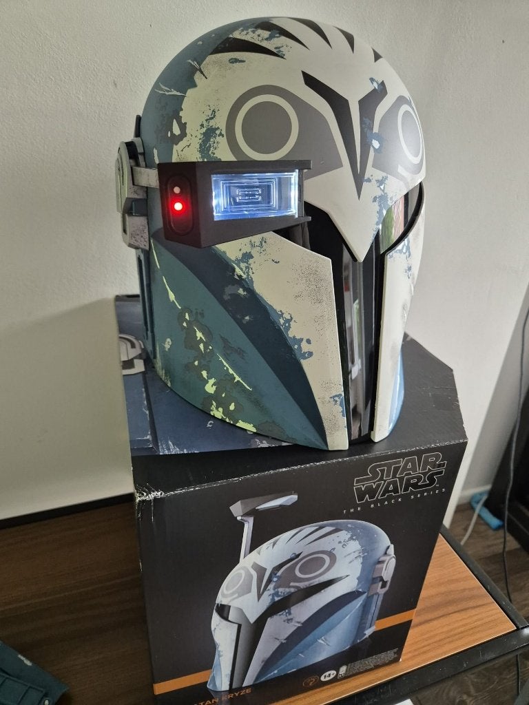 Star Wars The Black Series Bo-Katan Kryze Elektronische Helm, Verzamelen, Star Wars, Ophalen of Verzenden, Zo goed als nieuw, Replica