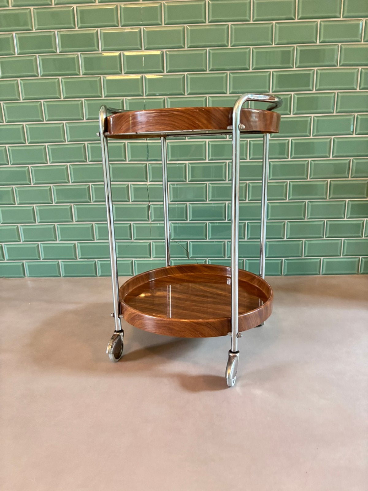 Vintage 70’s trolly bijzettafeltje, Huis en Inrichting, Woonaccessoires | Krantenbakken en Lectuurbakken, Ophalen, Zo goed als nieuw