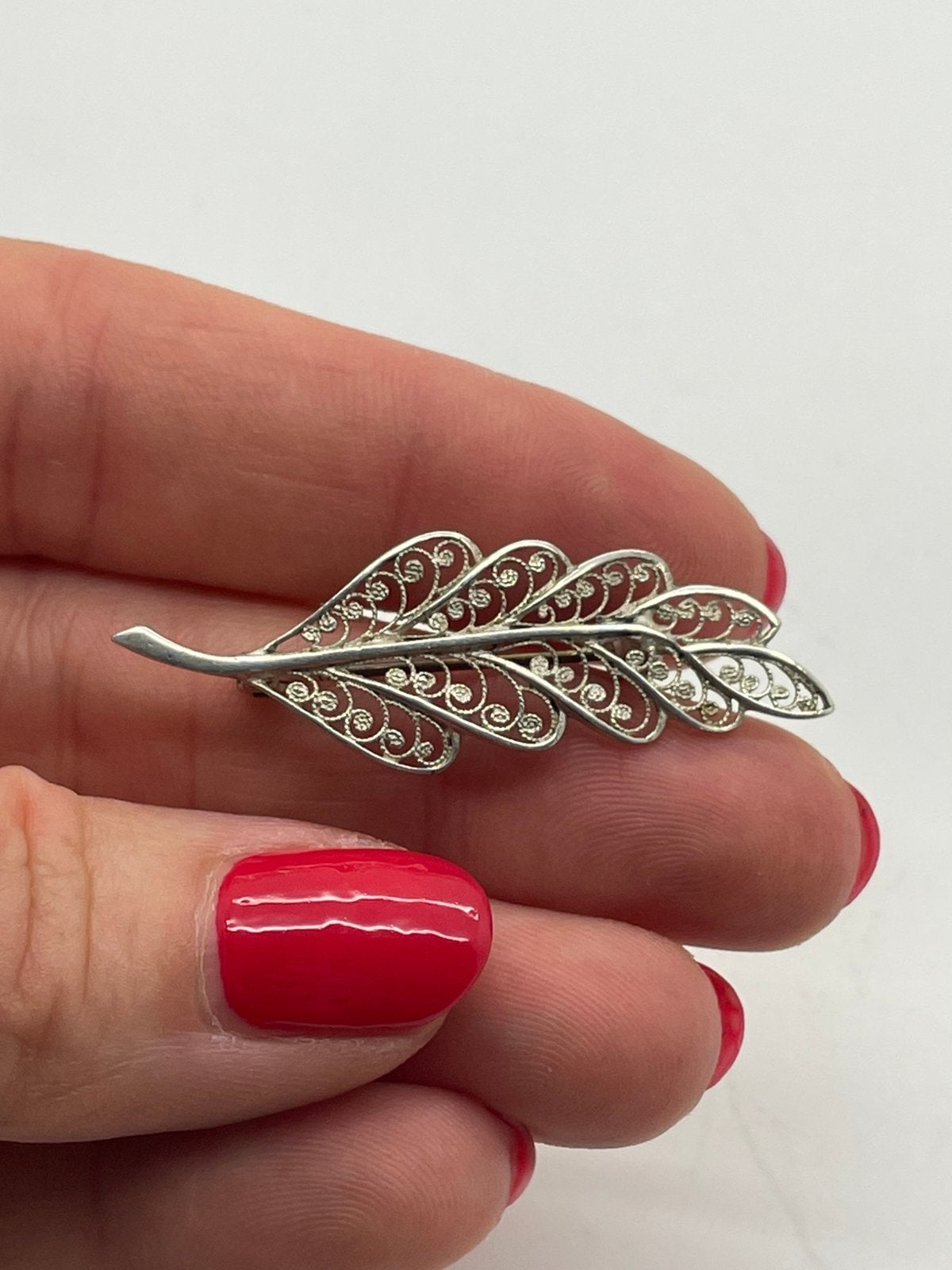 E374 Prachtige zilveren broche filigrain, Sieraden, Tassen en Uiterlijk, Antieke sieraden, Ophalen of Verzenden, Zilver, Broche