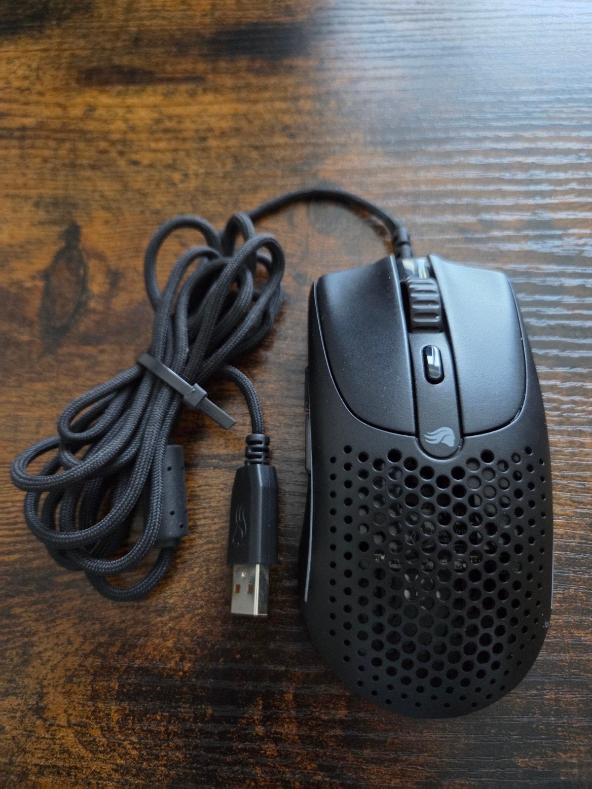 Glorious Model O2 Gaming Muis In Nieuwstaat, Computers en Software, Muizen, Rechtshandig, Muis, Gaming muis, Nieuw