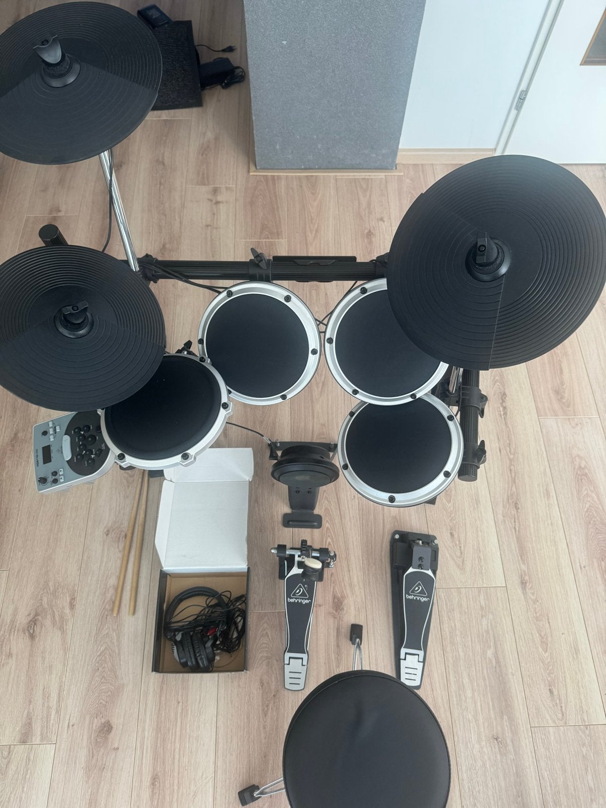 Behringer HDS110USB Elektronisch Drumstel met Accessoires, Muziek en Instrumenten, Drumstellen en Slagwerk, Ophalen, Zo goed als nieuw