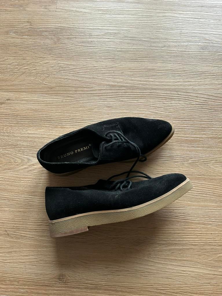 Zwarte suede schoenen maat 39 Bruno Premi, Ophalen of Verzenden, Zo goed als nieuw, Instappers, Zwart
