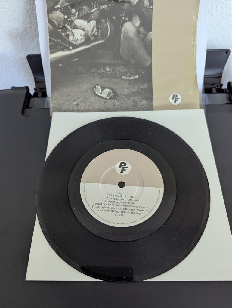 The Pale Fountains - From Across The Kitchen Table ( single), Gebruikt, 7 inch, Ophalen of Verzenden, Pop
