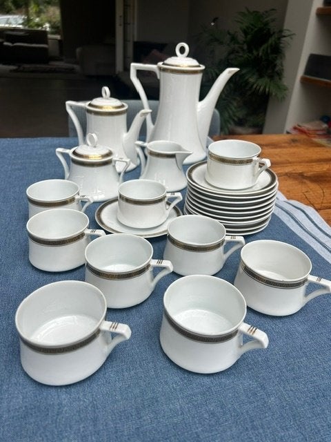 Elegant porseleinen koffie- en thee serviesje izgst, Ophalen