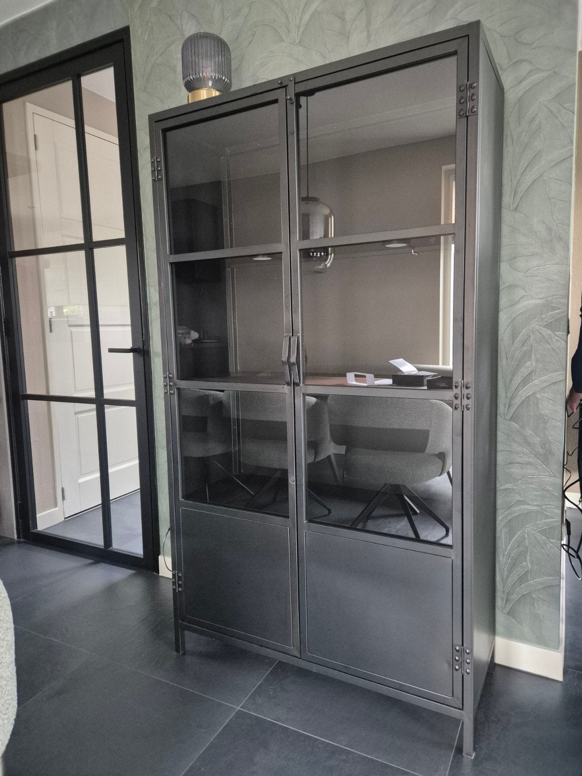 Zwart metalen industriële buffetkast incl verlichting, Huis en Inrichting, Kasten | Buffetkasten, Ophalen, Nieuw, 50 tot 100 cm