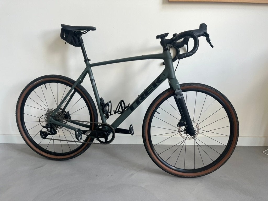 1 jaar oude gravel fiets! - Trek checkpoint alr 5 - maat 61, 28 inch, 10 tot 15 versnellingen, Heren, Aluminium