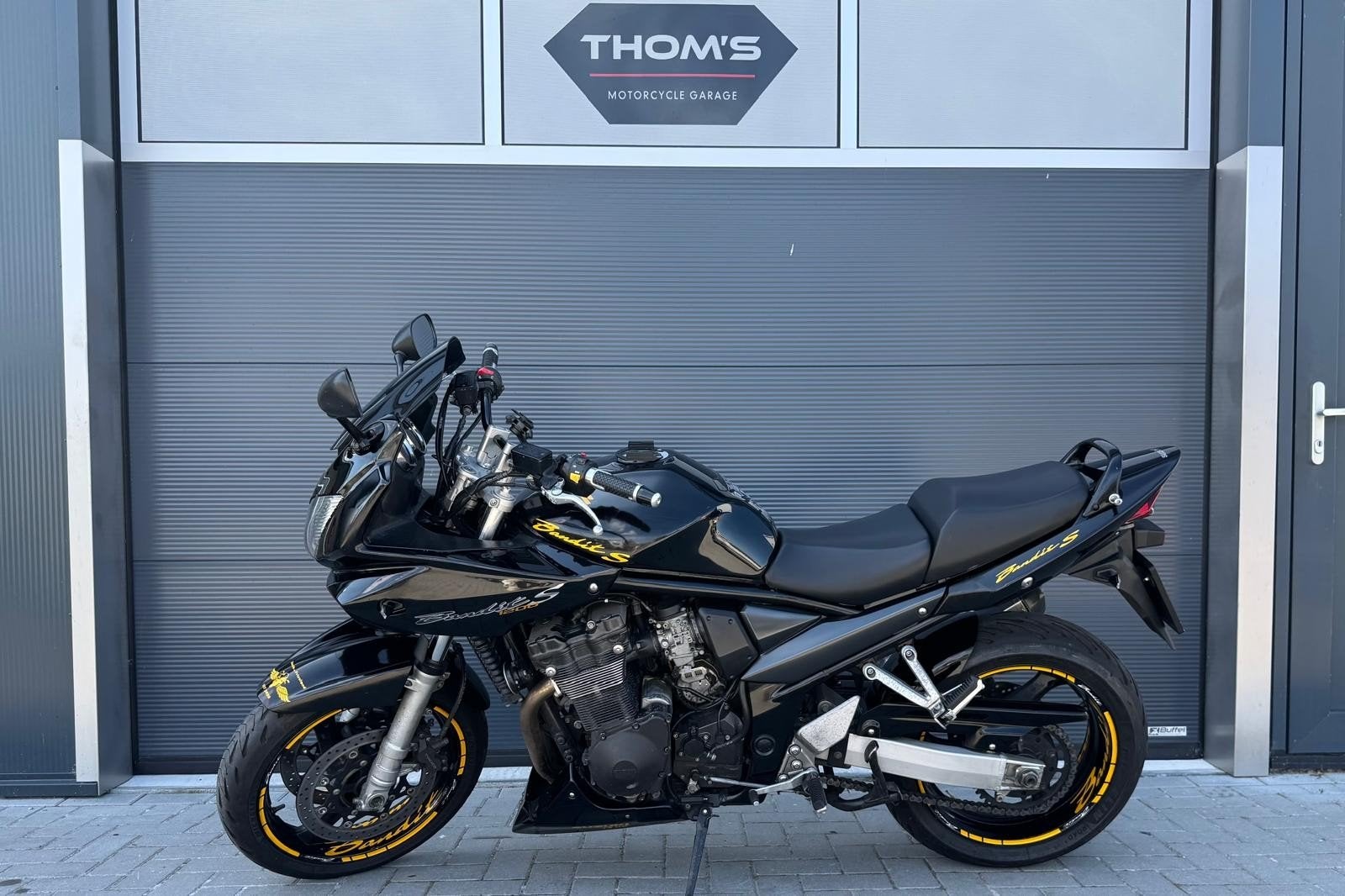 Suzuki Bandit S 1200 - Krachtige Toermotor, Sportuitlaat, Occasion, 4 cilinders, Motorrijbewijs A