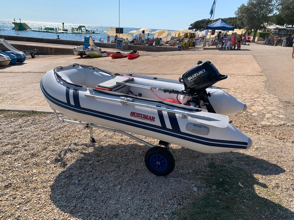 Suzumar rubberboot met Suzuki 6PK buitenboordmotor en traile, Ophalen, Aluminium, Inclusief motor, Suzumar
