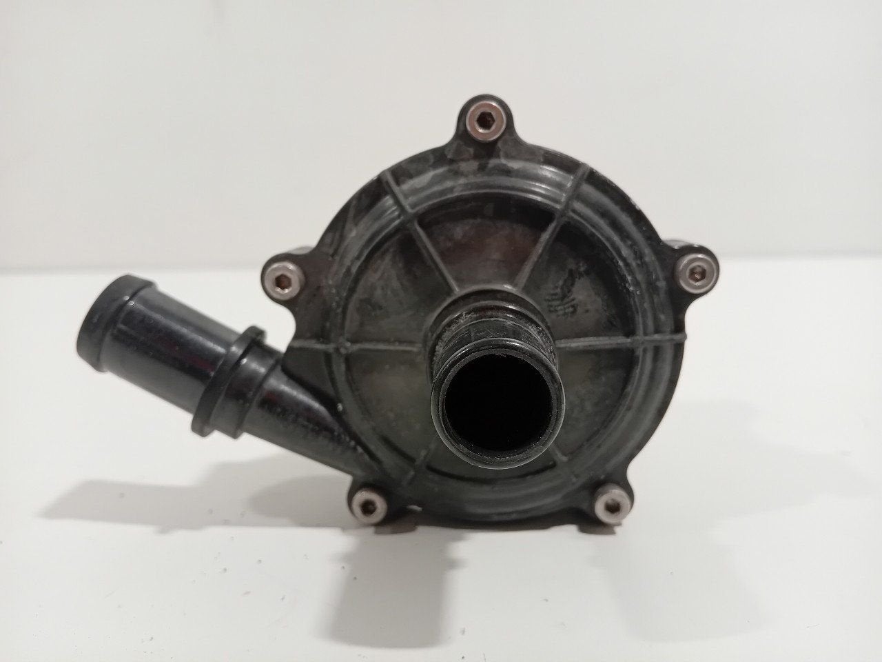 Waterpomp Hyundai Tucson, Onderdelen@venauto.nl, Van der Ven Autorecycling B.V., Gebruikt, Ettenseweg 76, 4706 PB Roosendaal, The Netherlands