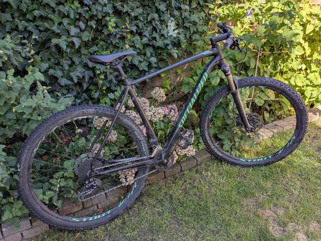 Mountainbike Rockhopper XL, 57 cm of meer, Zo goed als nieuw, Schijfrem, Ophalen