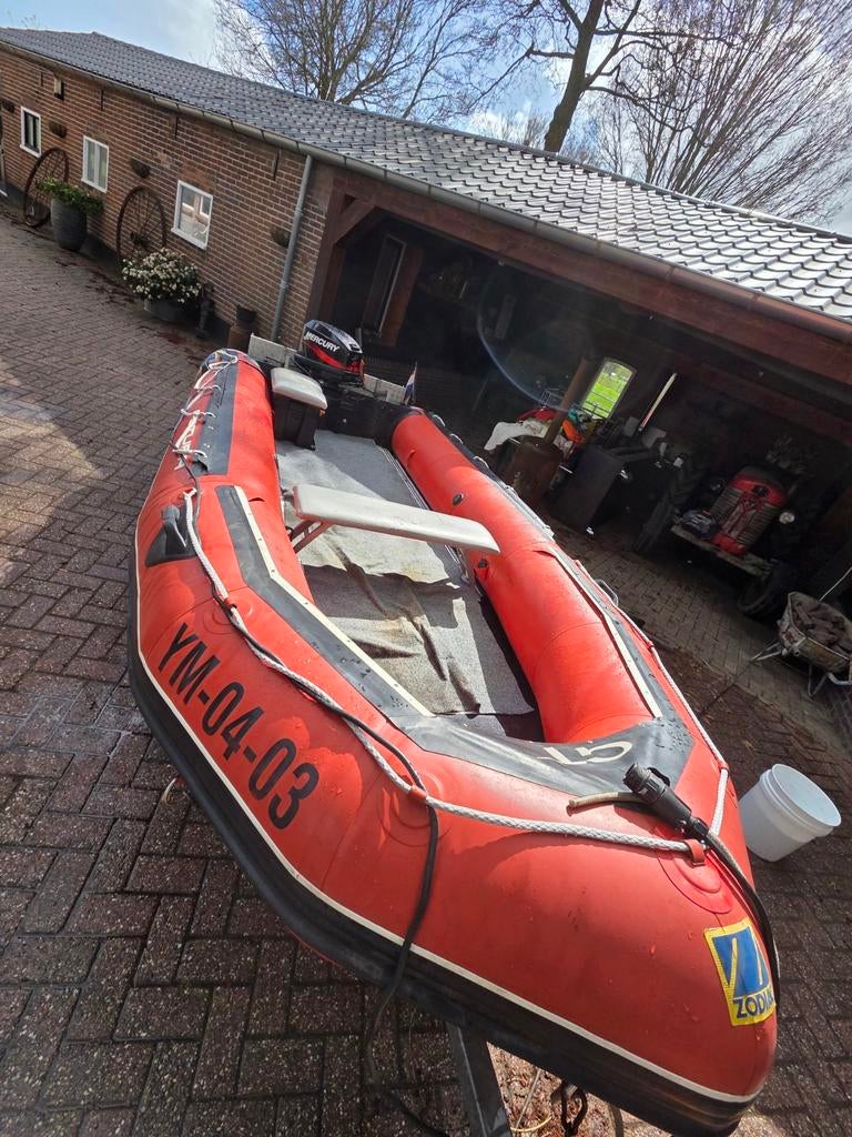 Mooie Zodiac rubberboot met 25 pk Mercury motor, Gebruikt, Ophalen of Verzenden, Zodiac, Hout