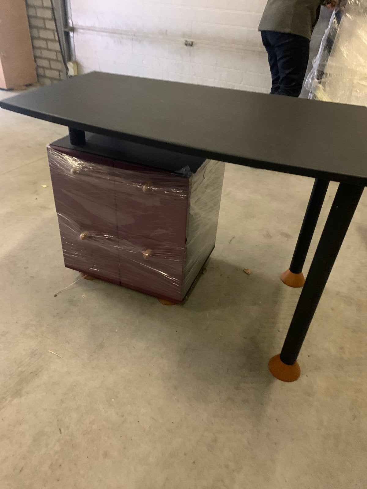 Modern bureau met spiegel, Ophalen, Gebruikt, 100 tot 150 cm, 75 – 100
