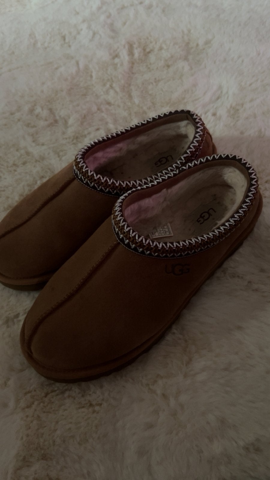 UGG Tasman, Ophalen of Verzenden, Zo goed als nieuw, Jongetje of Meisje, Slofjes